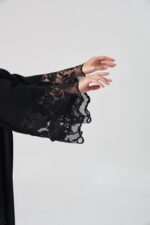 𝐂𝐥𝐚𝐬𝐬𝐢𝐜 𝐍𝐨𝐢𝐫